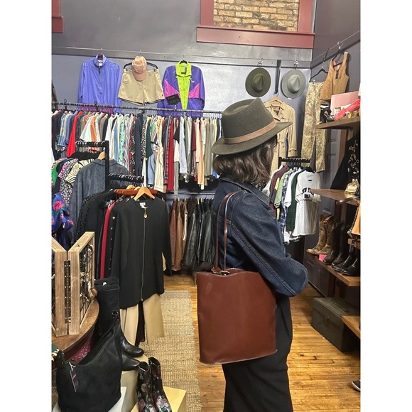 Furla Brown Leather Scalloped Tote Bag Made in Italy Vintage Minimalist Shoulder - Picture 3 of 5